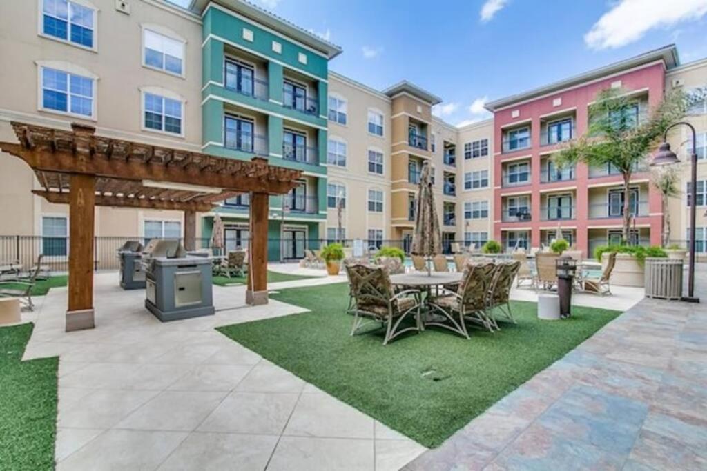 Modern Condo Near Texas Medical Center W Free Parking Houston Exterior foto