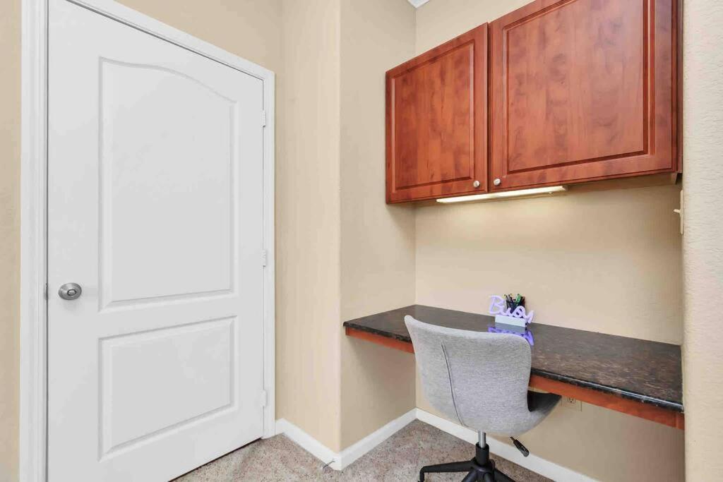 Modern Condo Near Texas Medical Center W Free Parking Houston Exterior foto